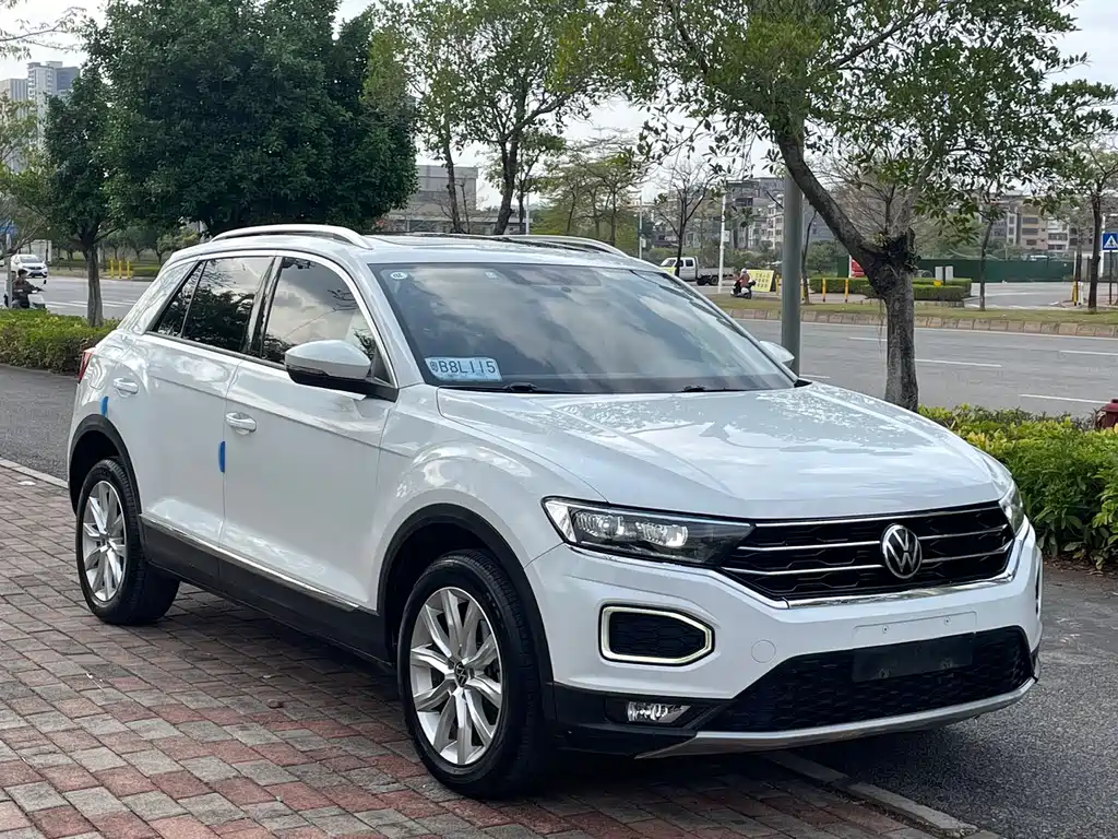 Volkswagen T-Roc 2023 — фото 3