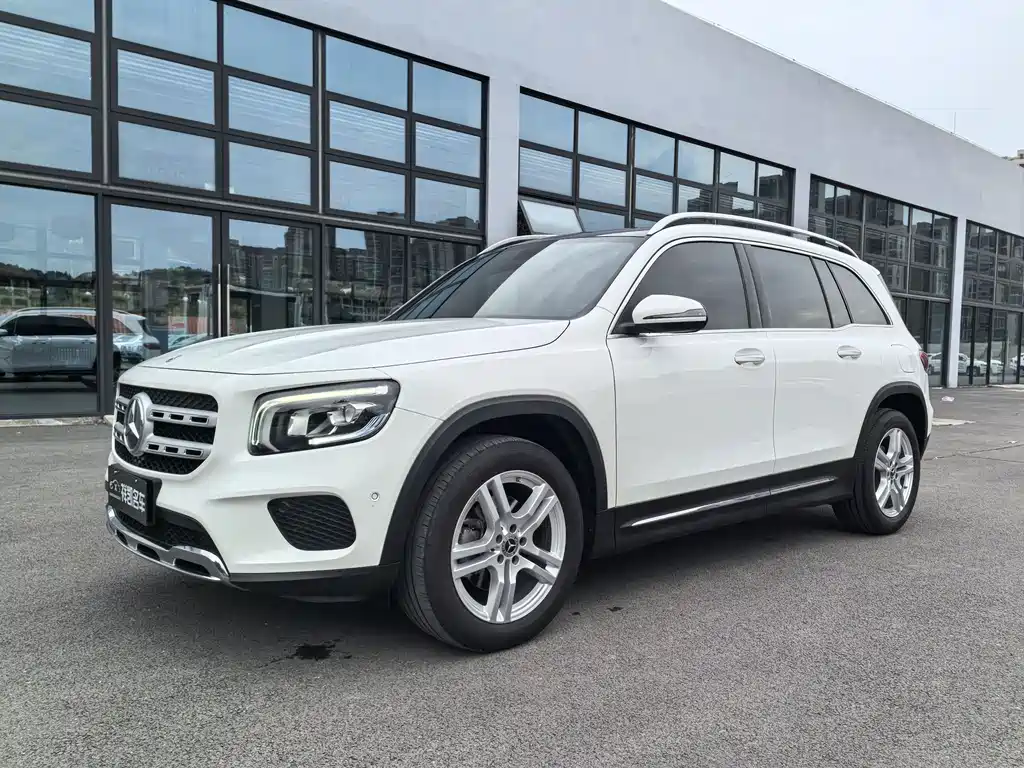 Mercedes-Benz GLB 2022 — фото 1