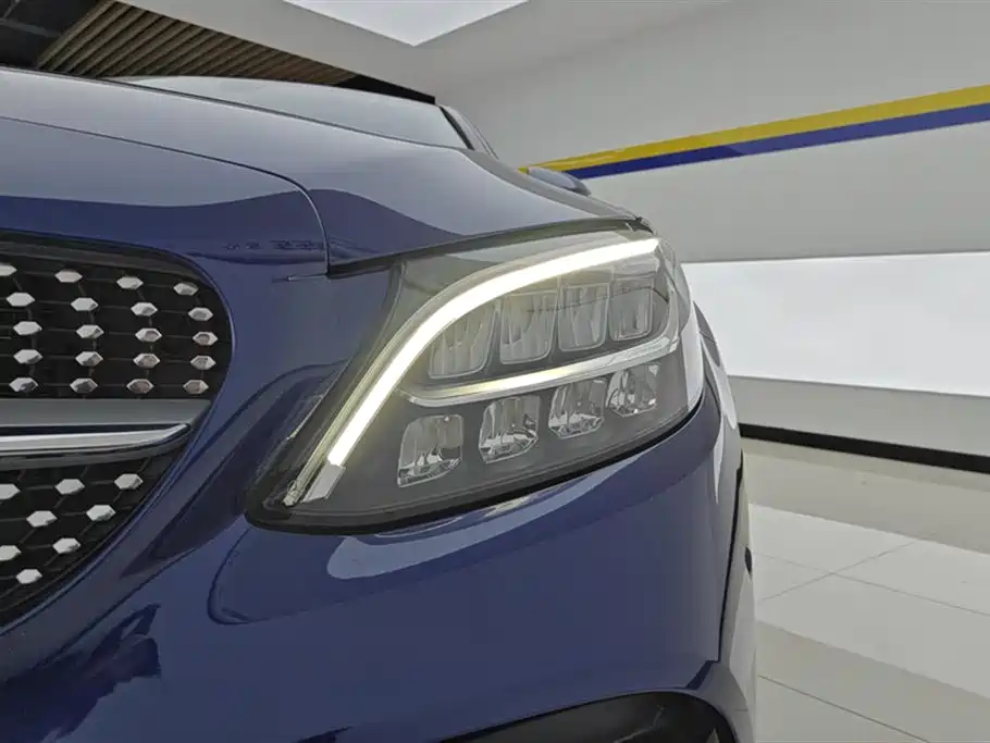 Mercedes-Benz C-Class 2019