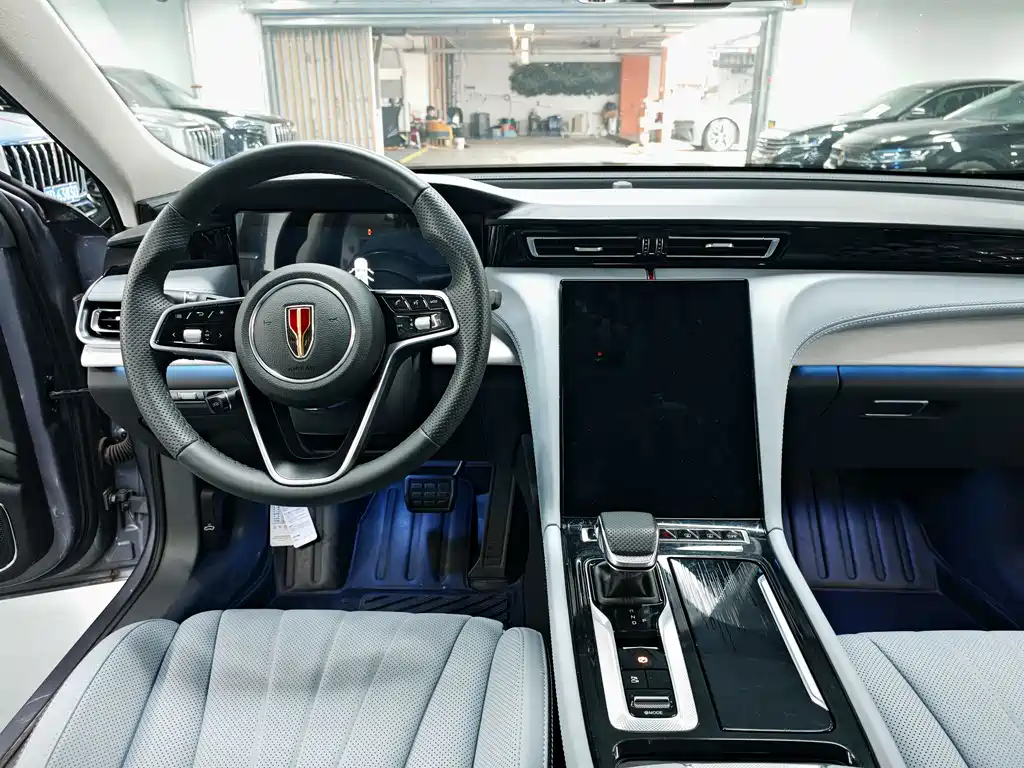 Hongqi H5 PHEV 2025 — фото 11