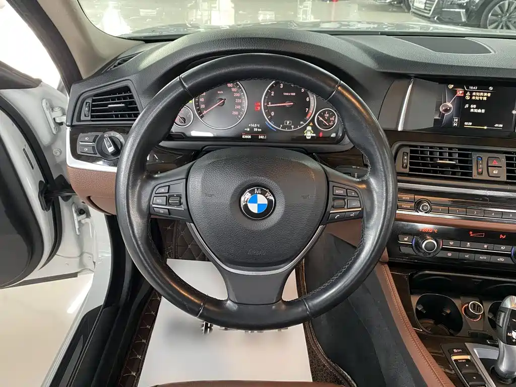 BMW 5 Series 2016