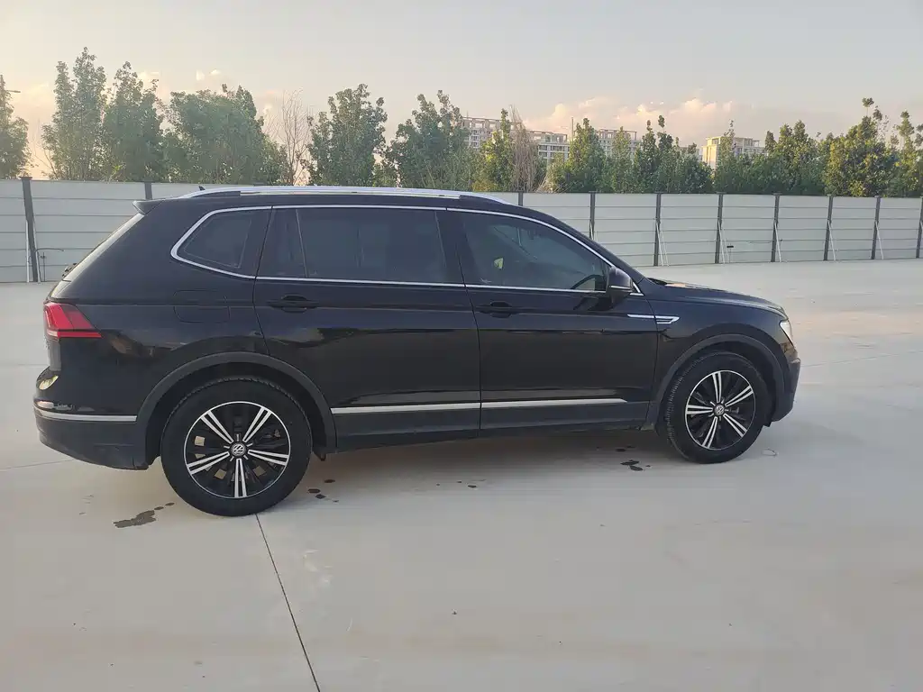 Volkswagen Tiguan L 2019 — фото 8