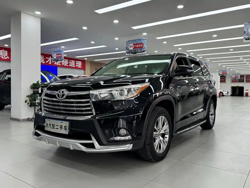 Toyota Highlander 2016 — фото 1