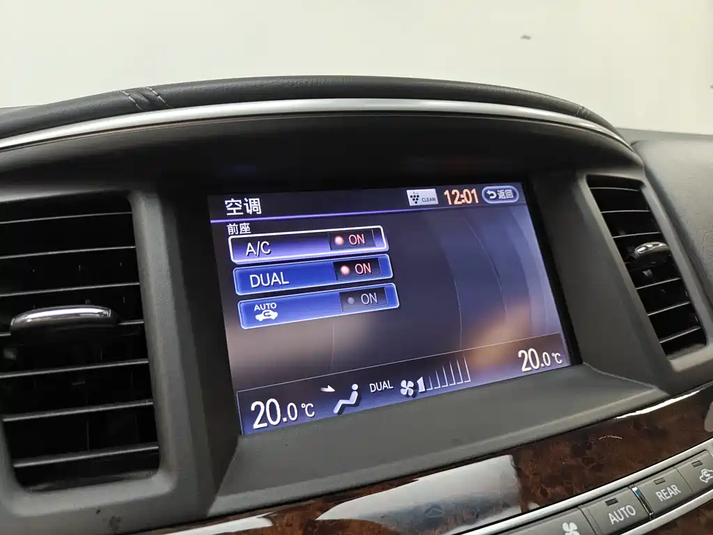Infiniti QX60 2018 — фото 15