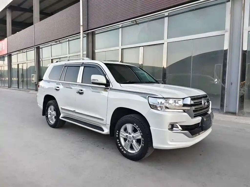 Toyota Land Cruiser 2014 — фото 3