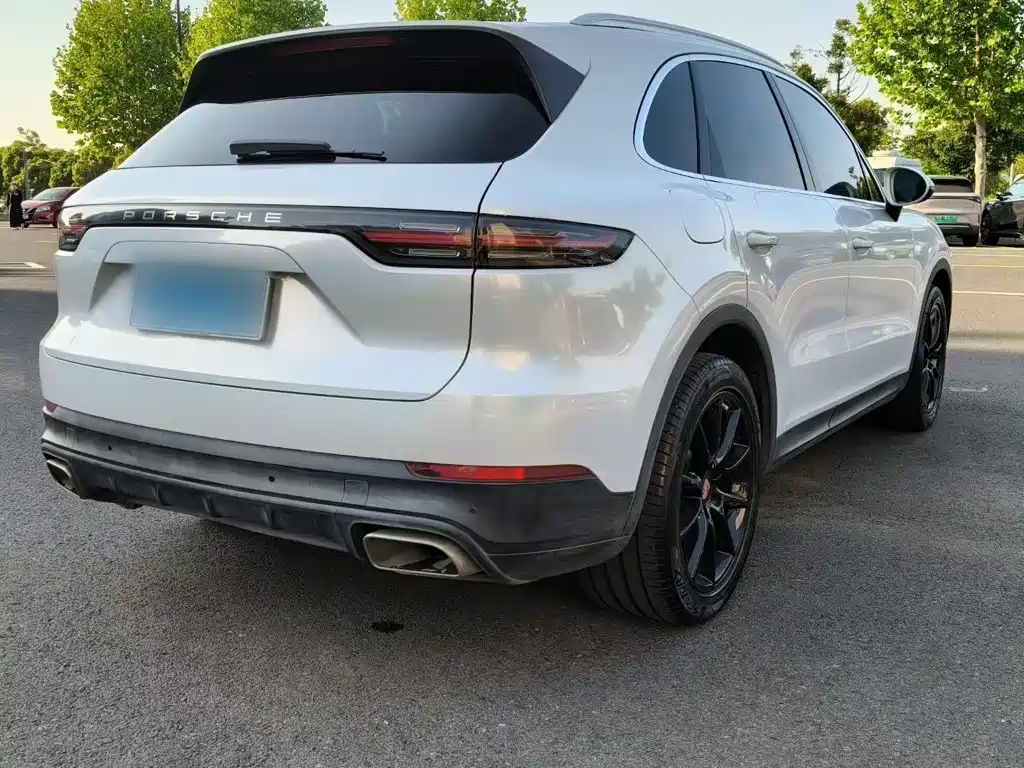 Porsche Cayenne 2020