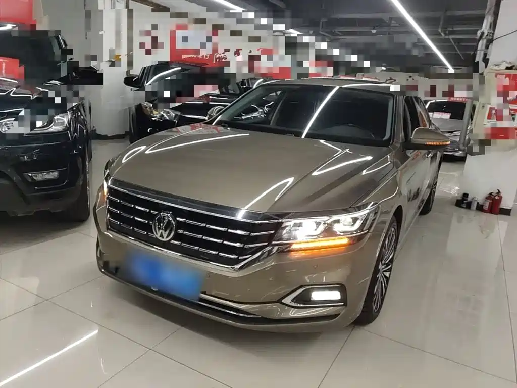 Volkswagen Passat 2019 — фото 1