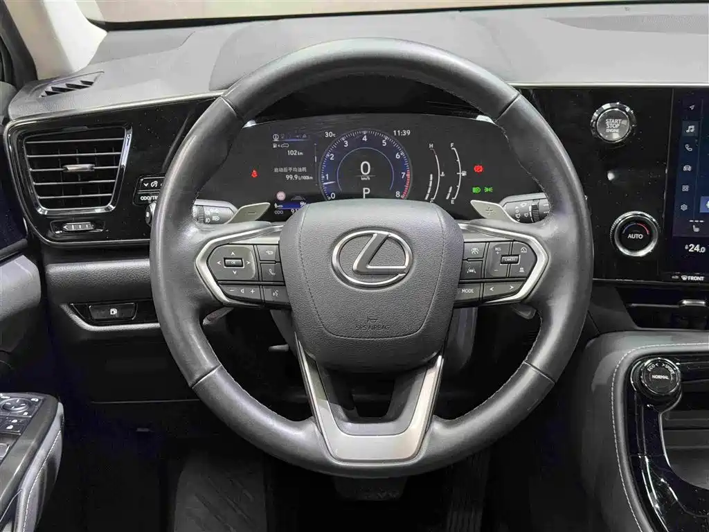 Lexus NX 2023 — фото 13