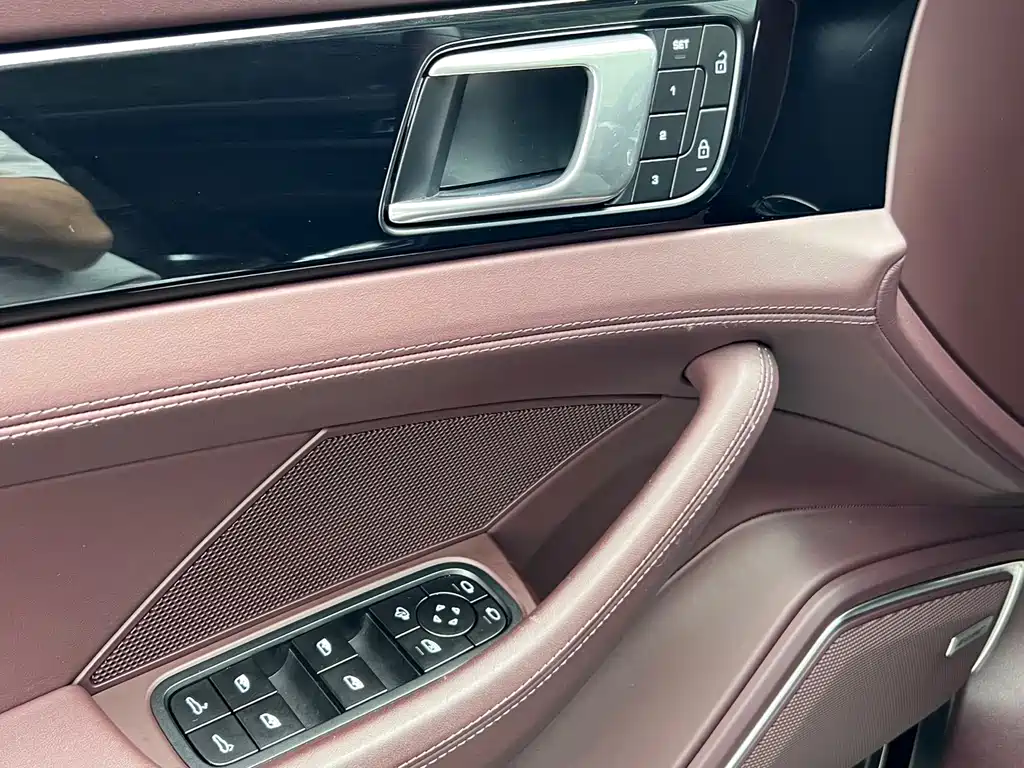 Porsche Panamera 2021 — фото 9