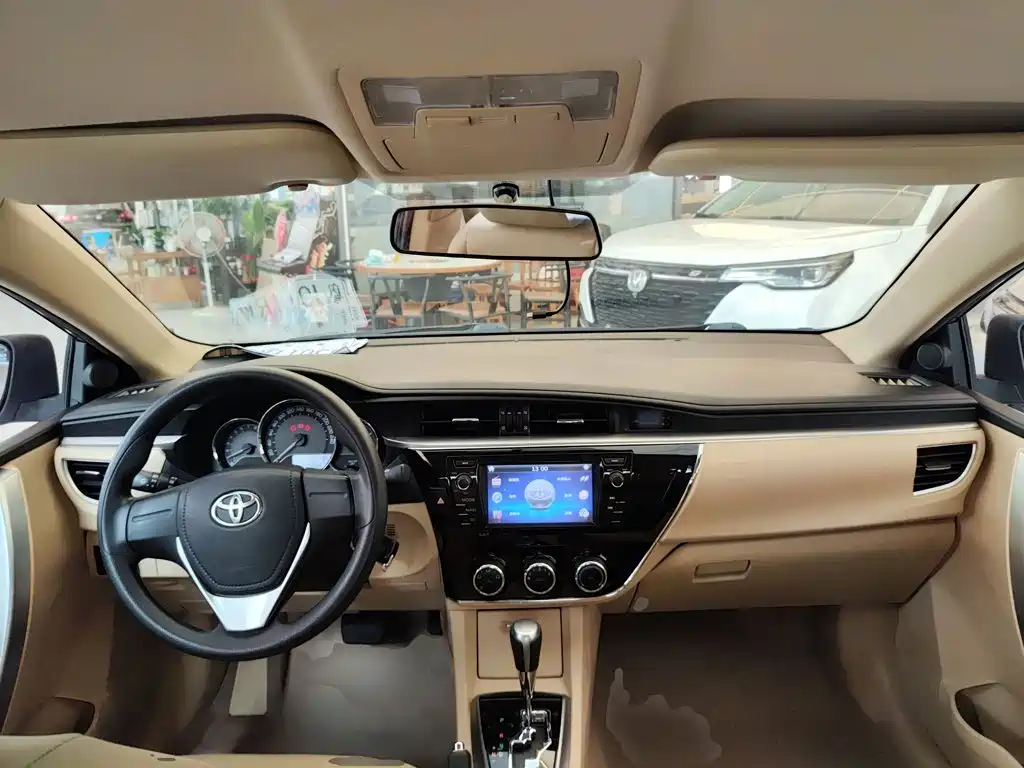 Toyota Corolla 2015