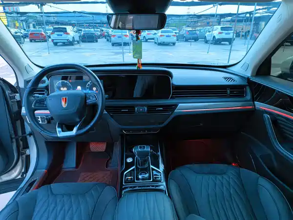 Hongqi HS5 2022