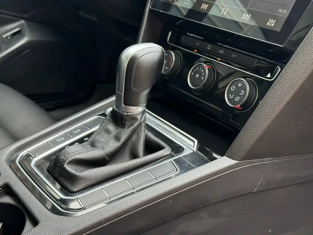 Volkswagen Magotan 2016