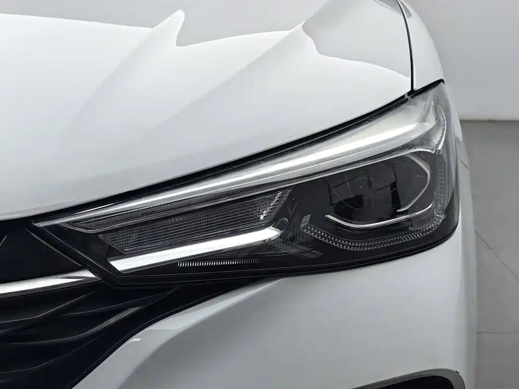 Roewe i5 2022