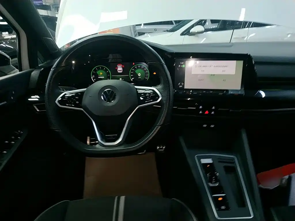 Volkswagen Golf 2022