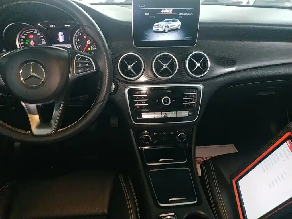 Mercedes-Benz GLA 2018 — фото 13