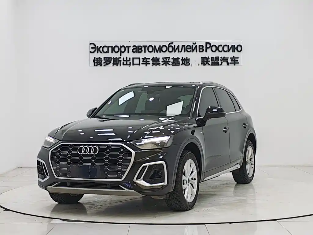 Audi Q5L 2023 — фото 1