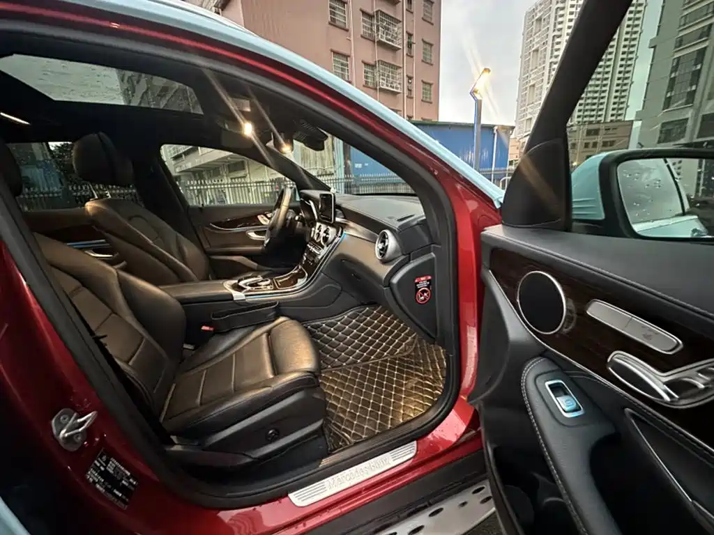 Mercedes-Benz GLC 2019 — фото 16
