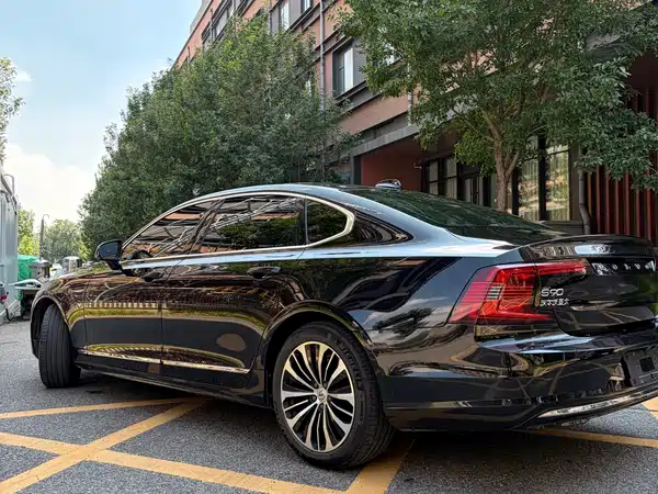 Volvo S90 2024