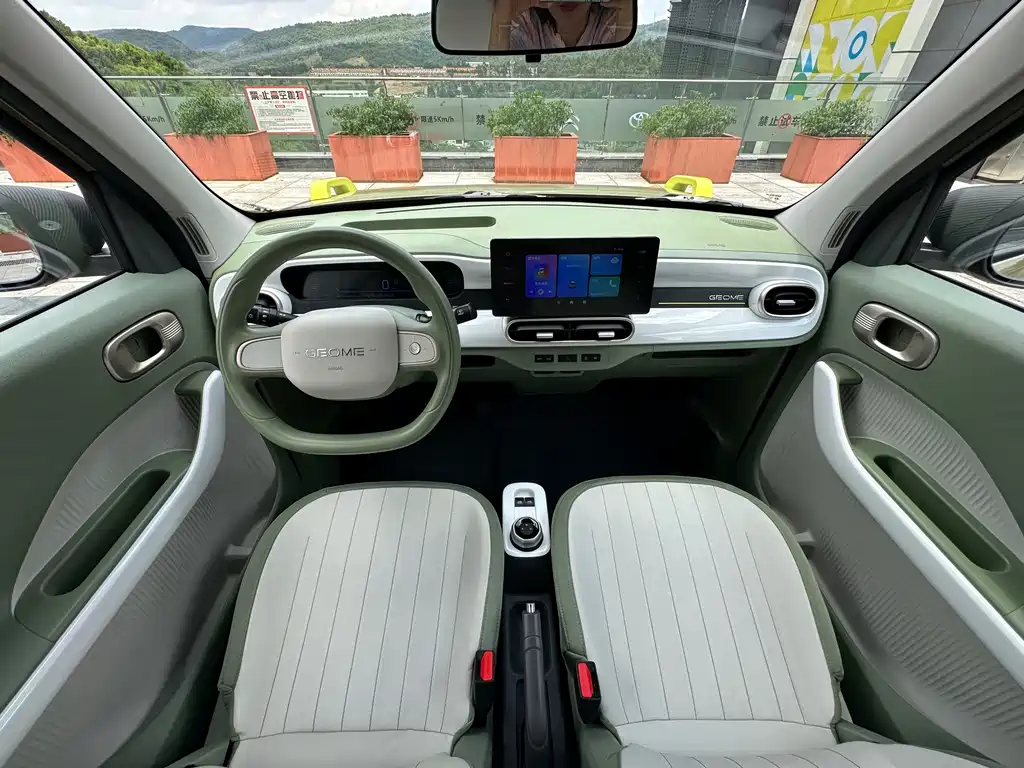 Geely Galaxy Panda 2025 — фото 7