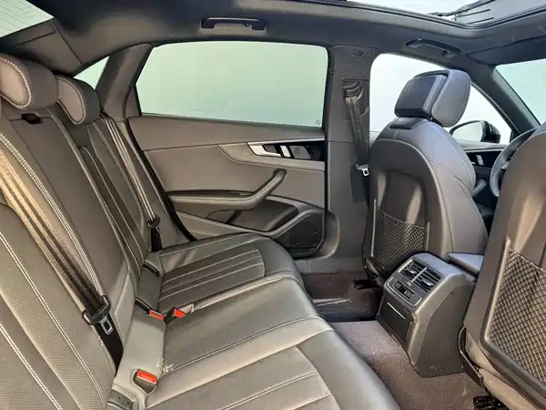 Audi A4L 2024