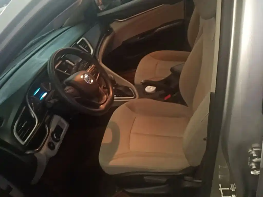 Buick Excelle 2016 — фото 15