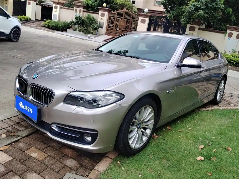 BMW 5 Series 2016 — фото 1