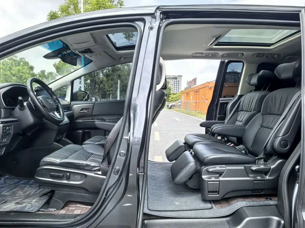 Honda Odyssey 2022 — фото 10