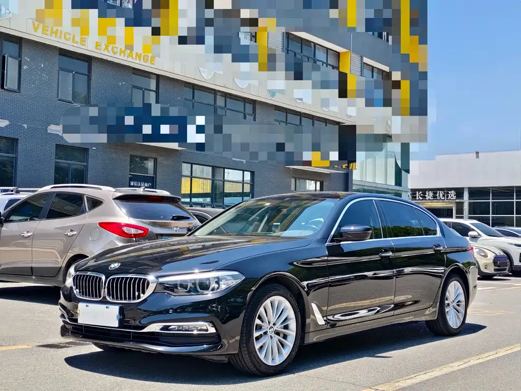 BMW 5 Series 2019 — фото 1