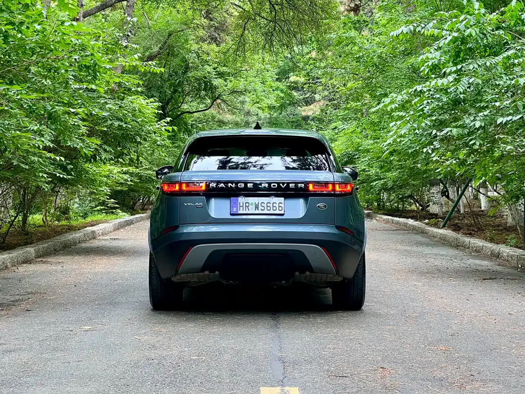 Land Rover Range Rover Velar 2020 — фото 11