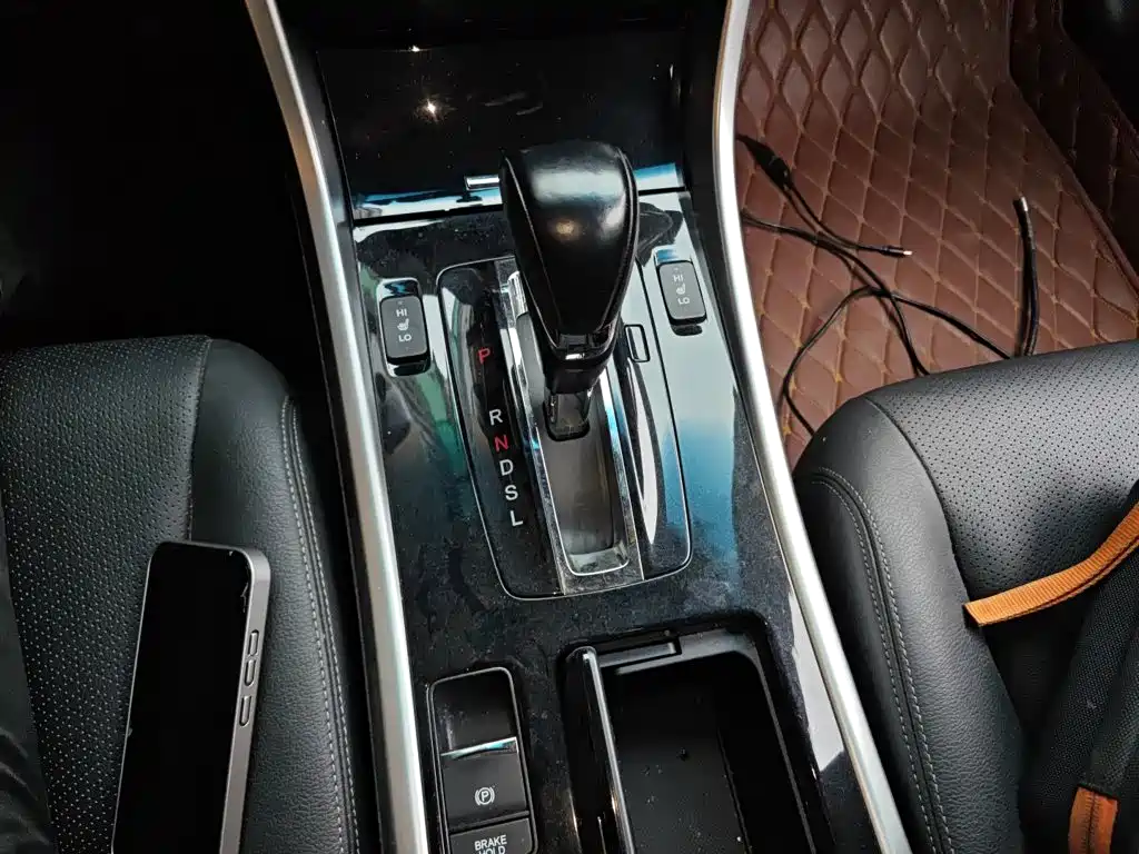 Honda Accord 2016 — фото 10