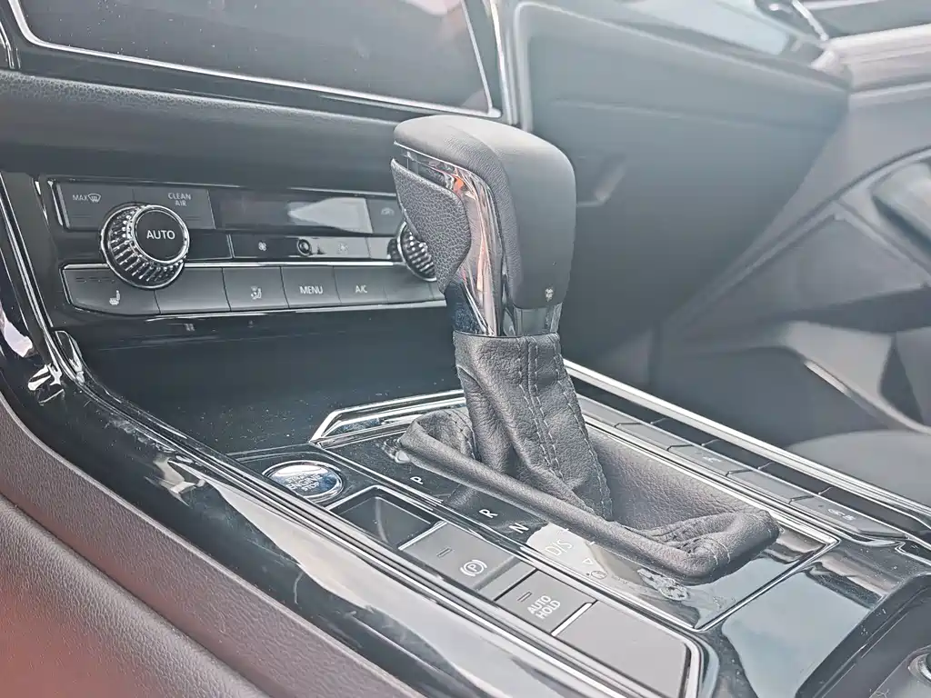 Volkswagen Phideon 2018 — фото 4