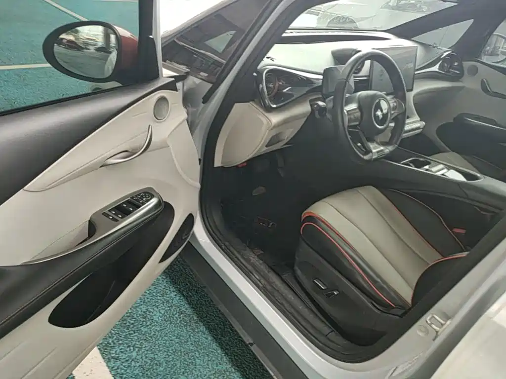 BYD Dolphin 2022 — фото 16