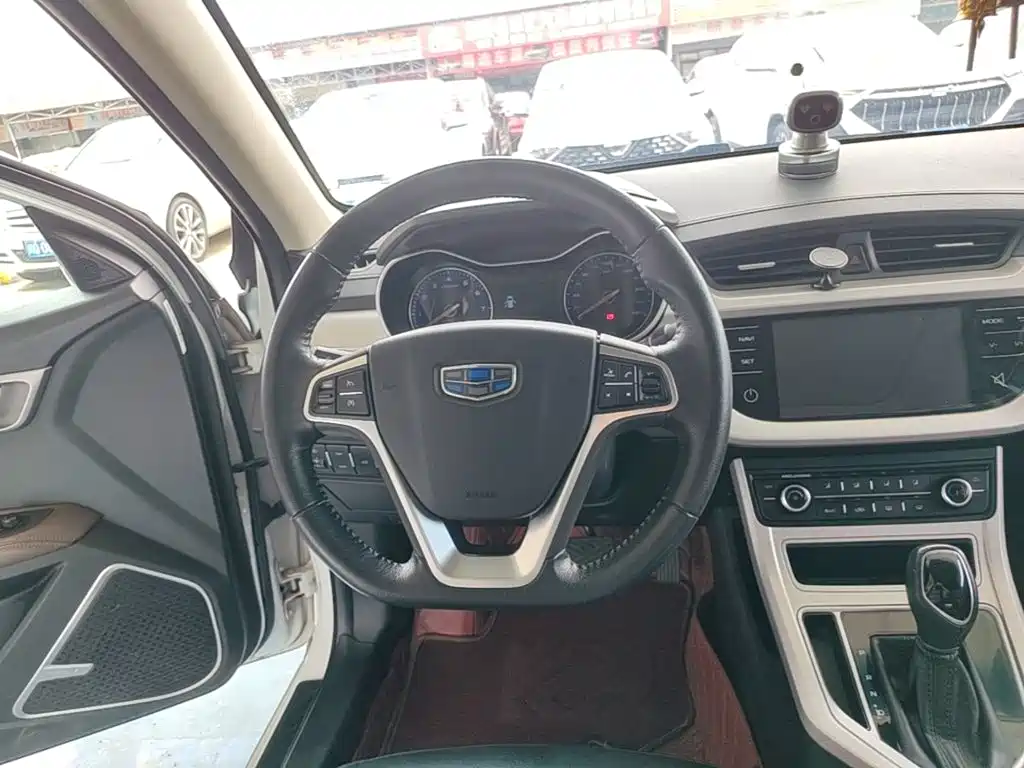 Geely Vision 2018 — фото 11