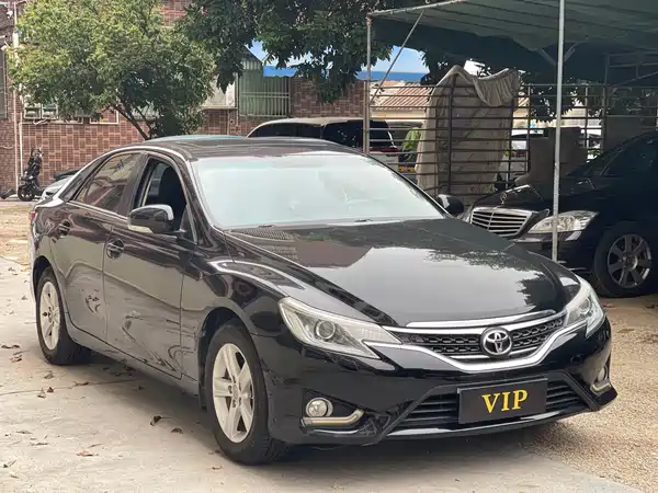 Toyota Reiz 2013