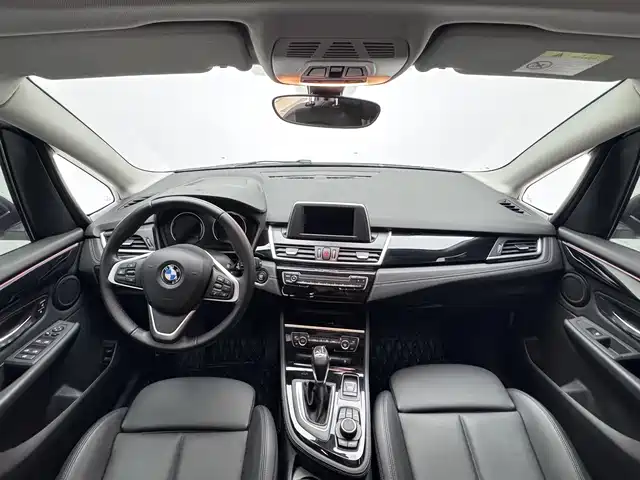 BMW 2 Series Active Tourer 2019 — фото 9