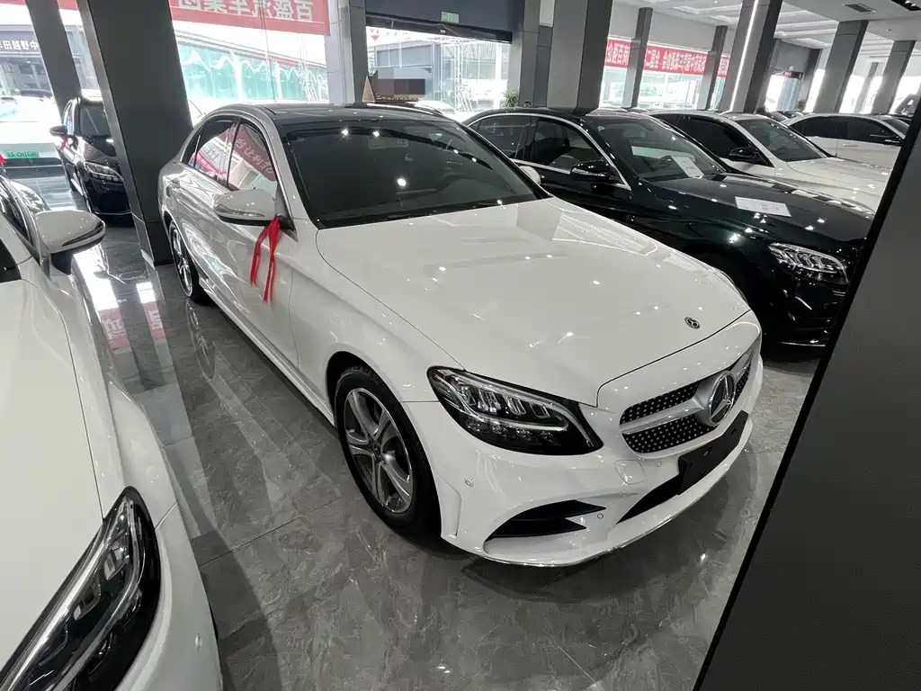 Mercedes-Benz C-Class 2020