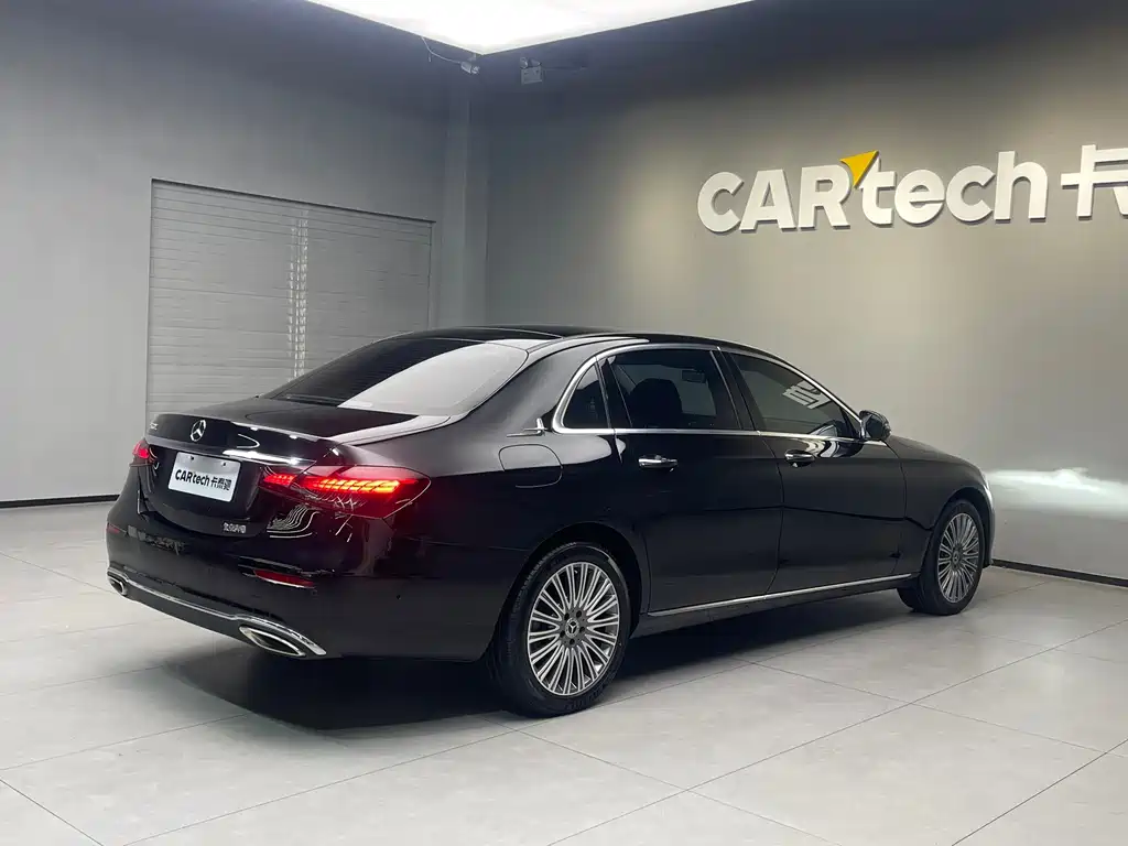 Mercedes-Benz E-Class 2022