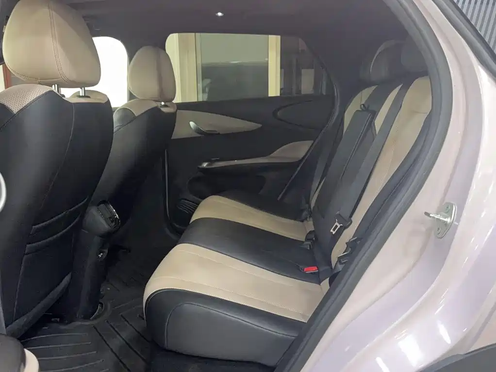 BYD Dolphin 2025 — фото 10