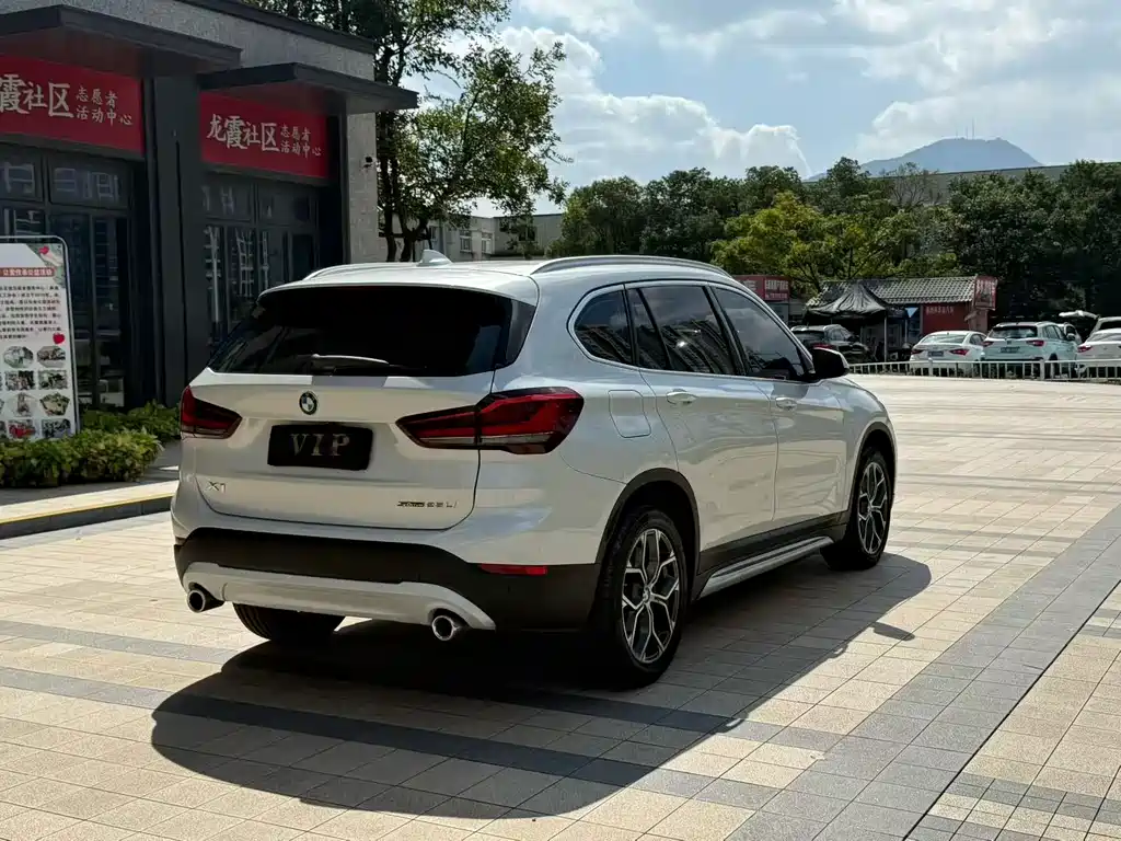 BMW X1 2021 — фото 9