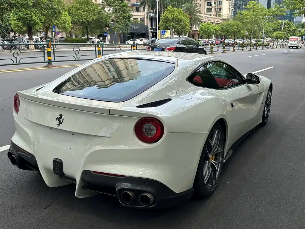 Ferrari F12berlinetta 2013 — фото 3