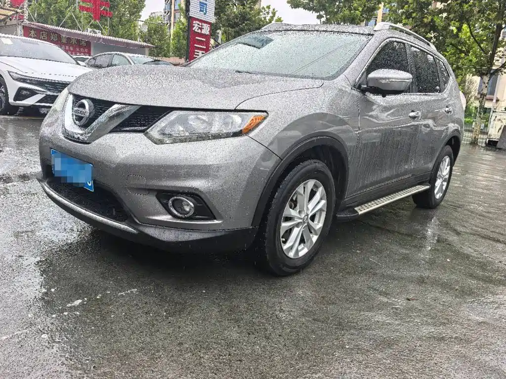 Nissan X-Trail 2015 — фото 1
