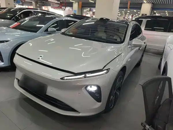 NIO ET7 2025
