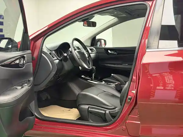 Nissan Tiida 2021
