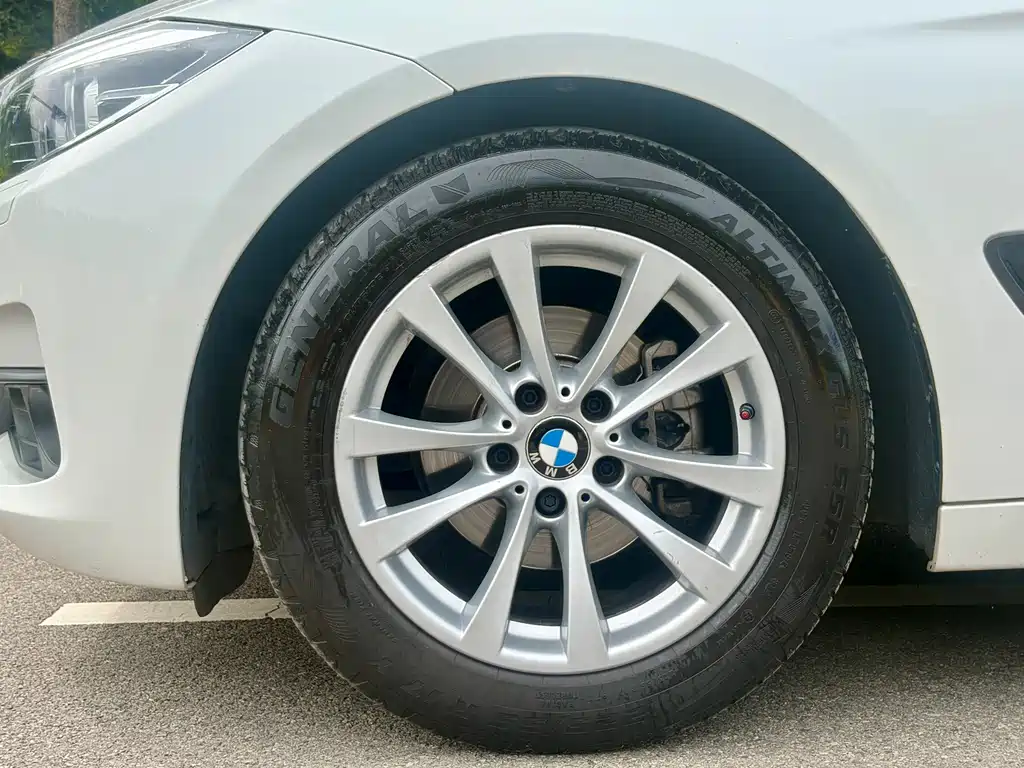 BMW 3 Series GT 2017 — фото 4