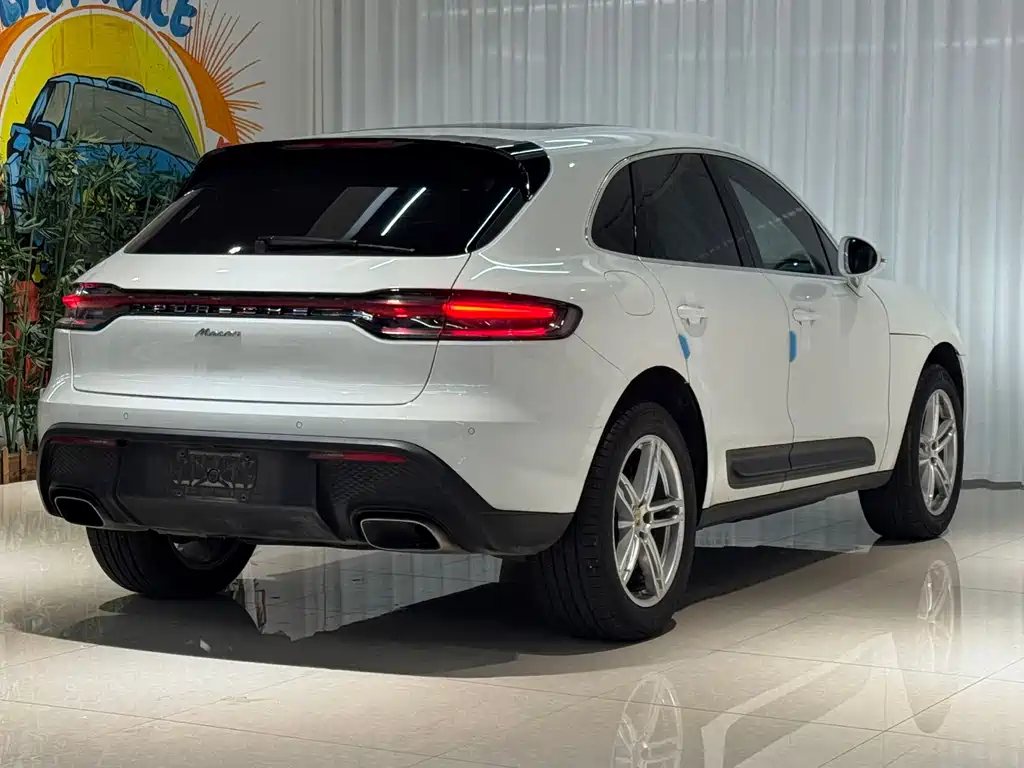 Porsche Macan 2024 — фото 9