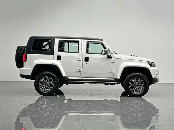 BAIC BJ40 2024
