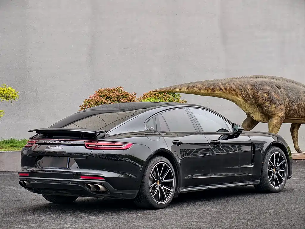 Porsche Panamera 2019 — фото 13
