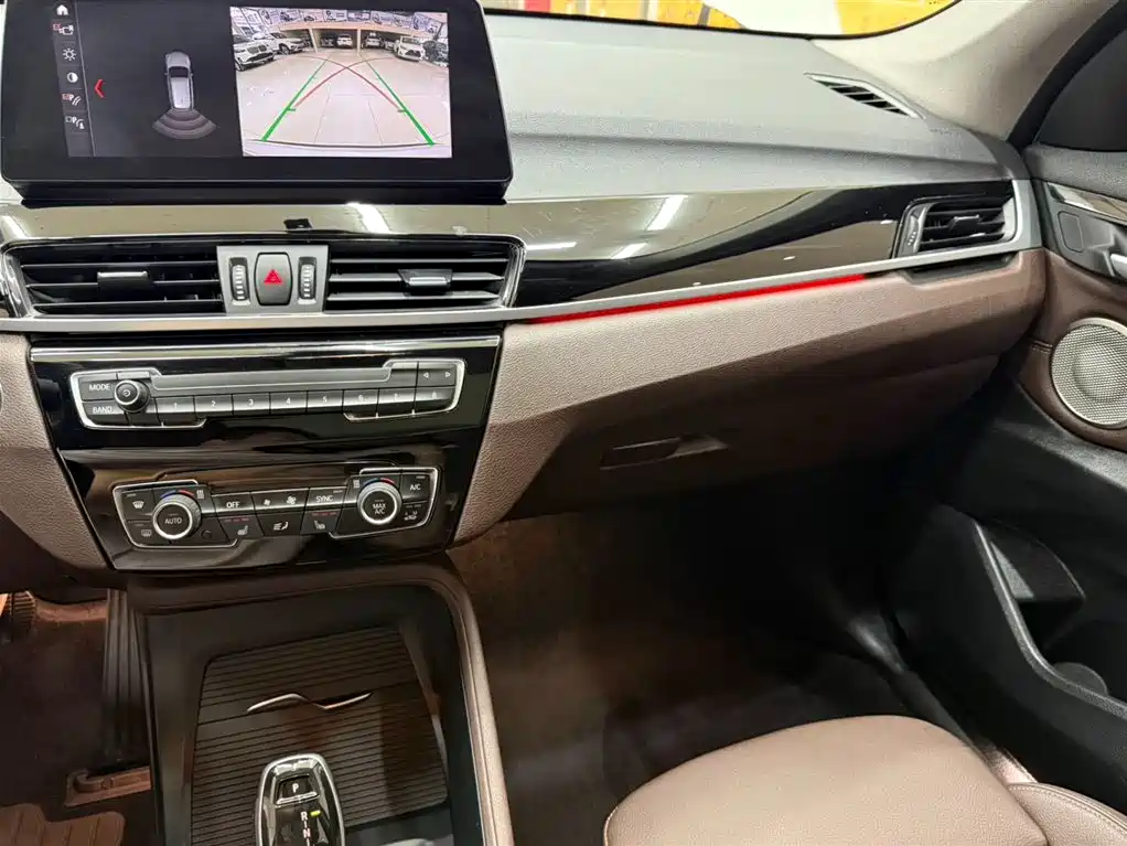 BMW X1 2022 — фото 12