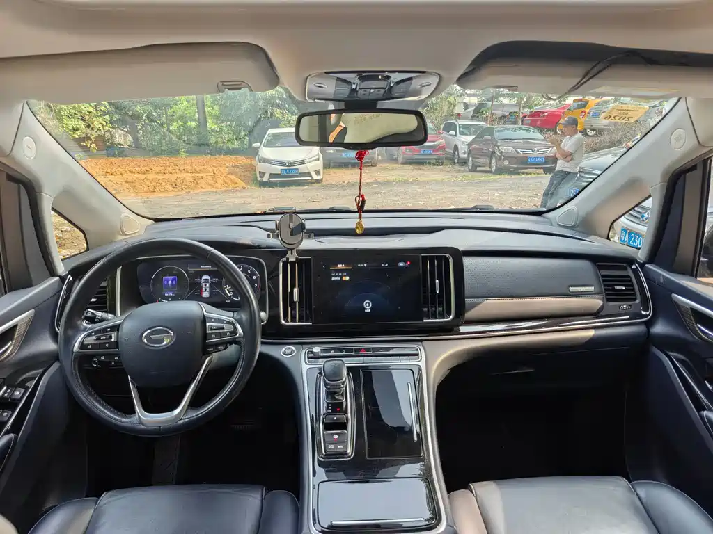 GAC Motor Trumpchi M8 2022 — фото 4