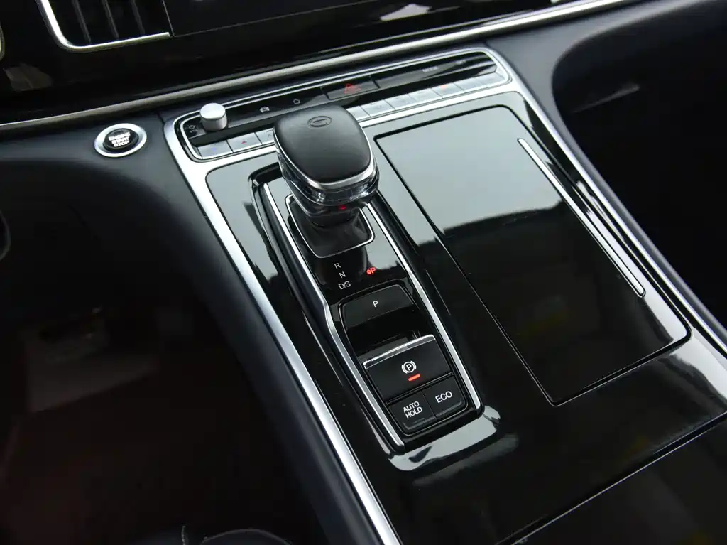 GAC Motor Trumpchi M8 2024 — фото 11